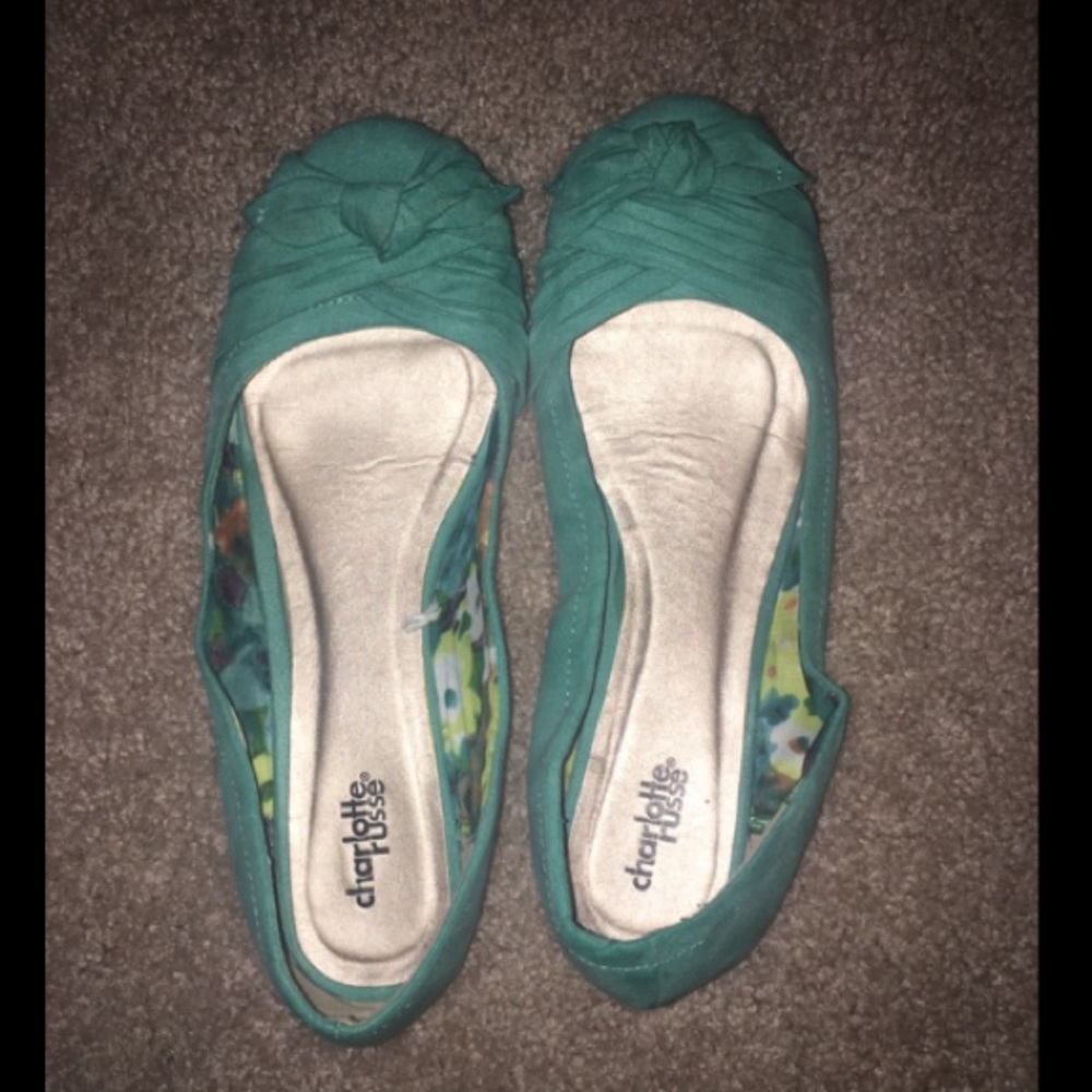 Ballet flats